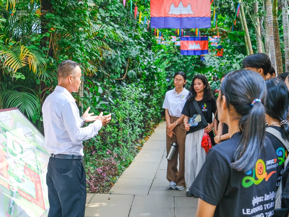 Journeys Within Our Community អង្គការសហគមន៍យើង